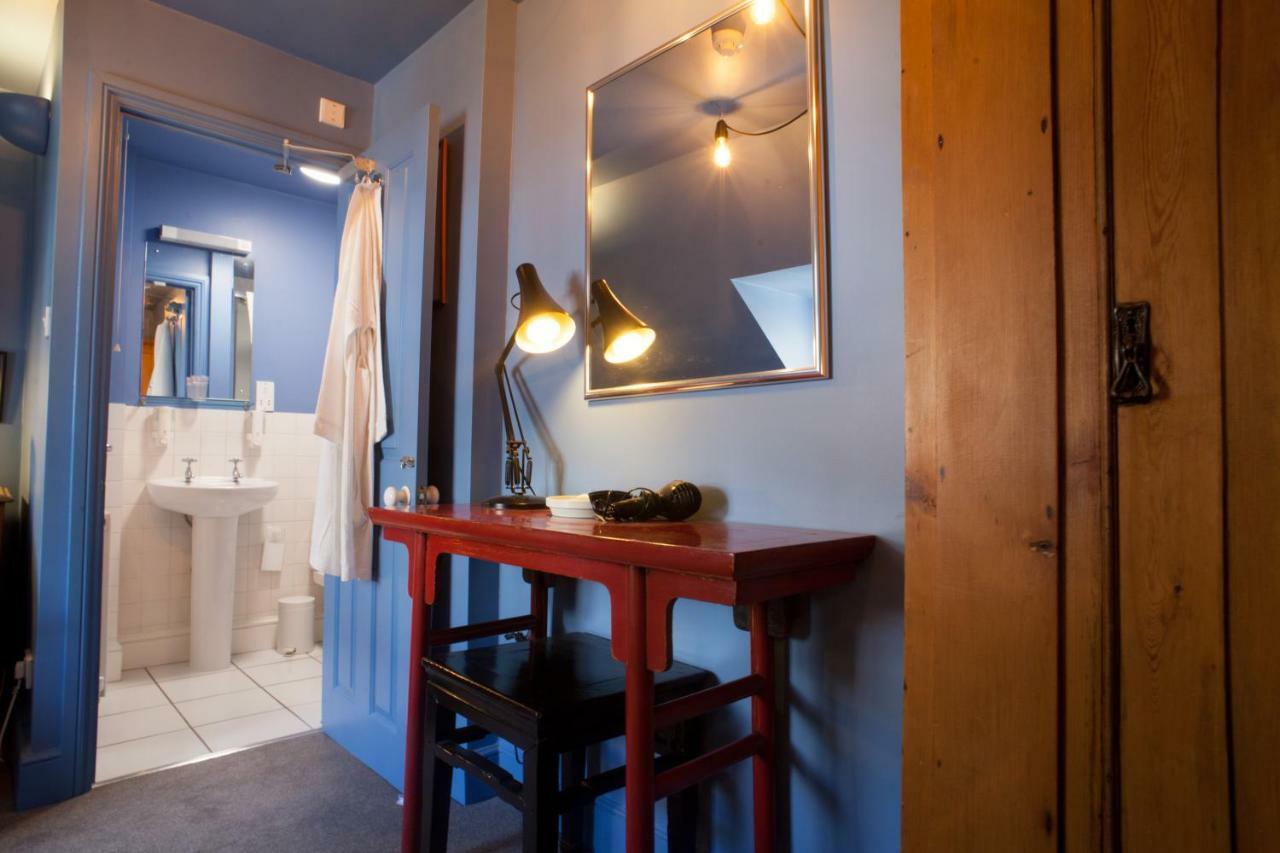 Hill View House Bed & Breakfast Dartmouth Bagian luar foto