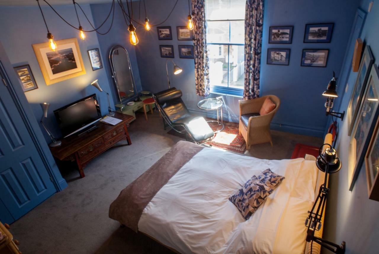 Hill View House Bed & Breakfast Dartmouth Bagian luar foto