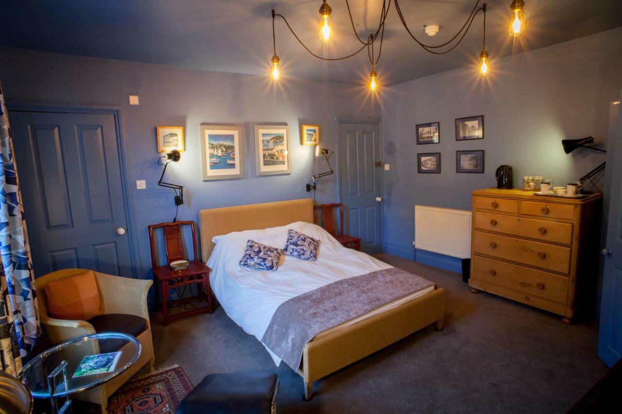 Hill View House Bed & Breakfast Dartmouth Bagian luar foto